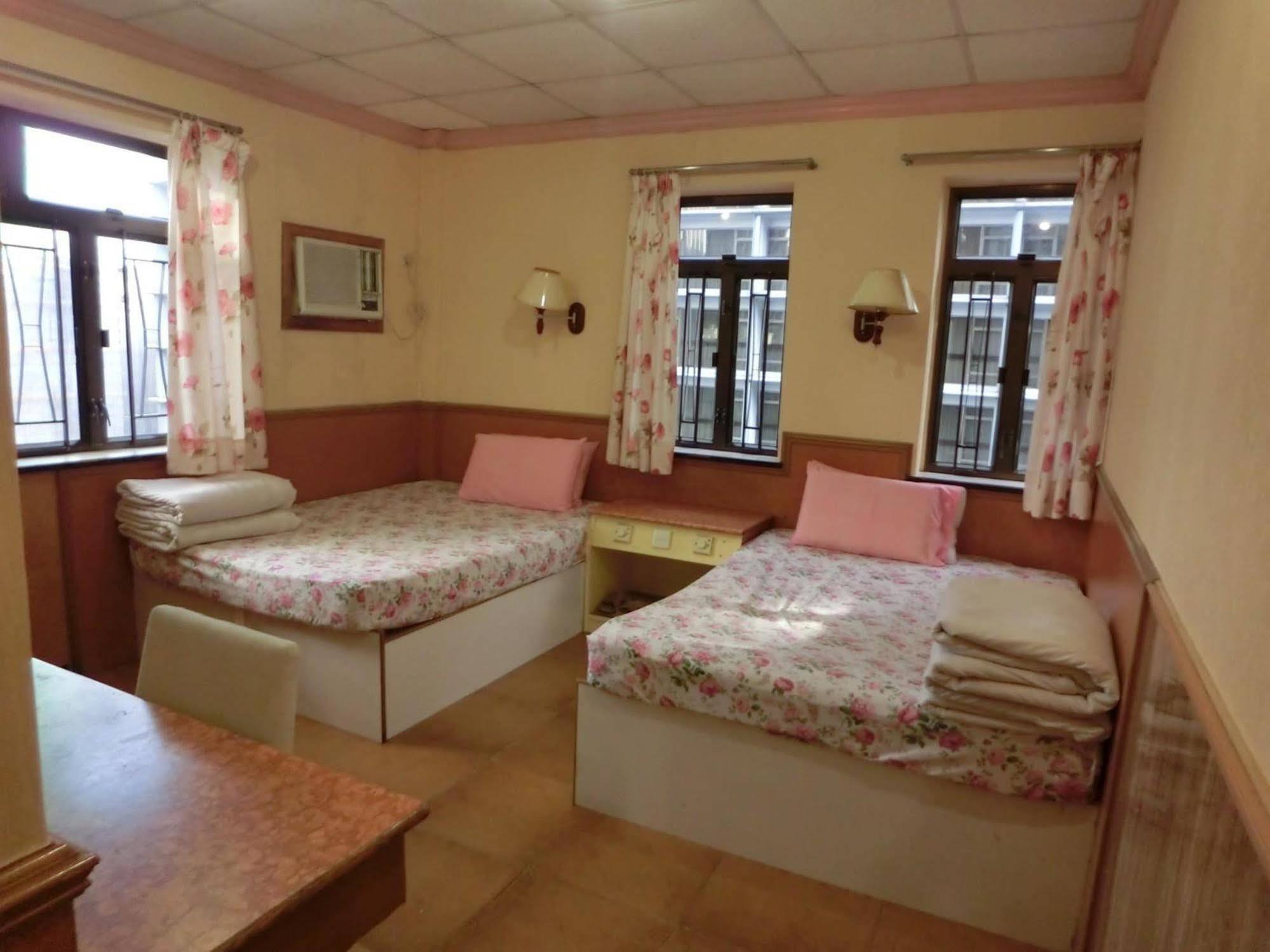 Traveller Friendship Hostel Hong Kong Exterior photo