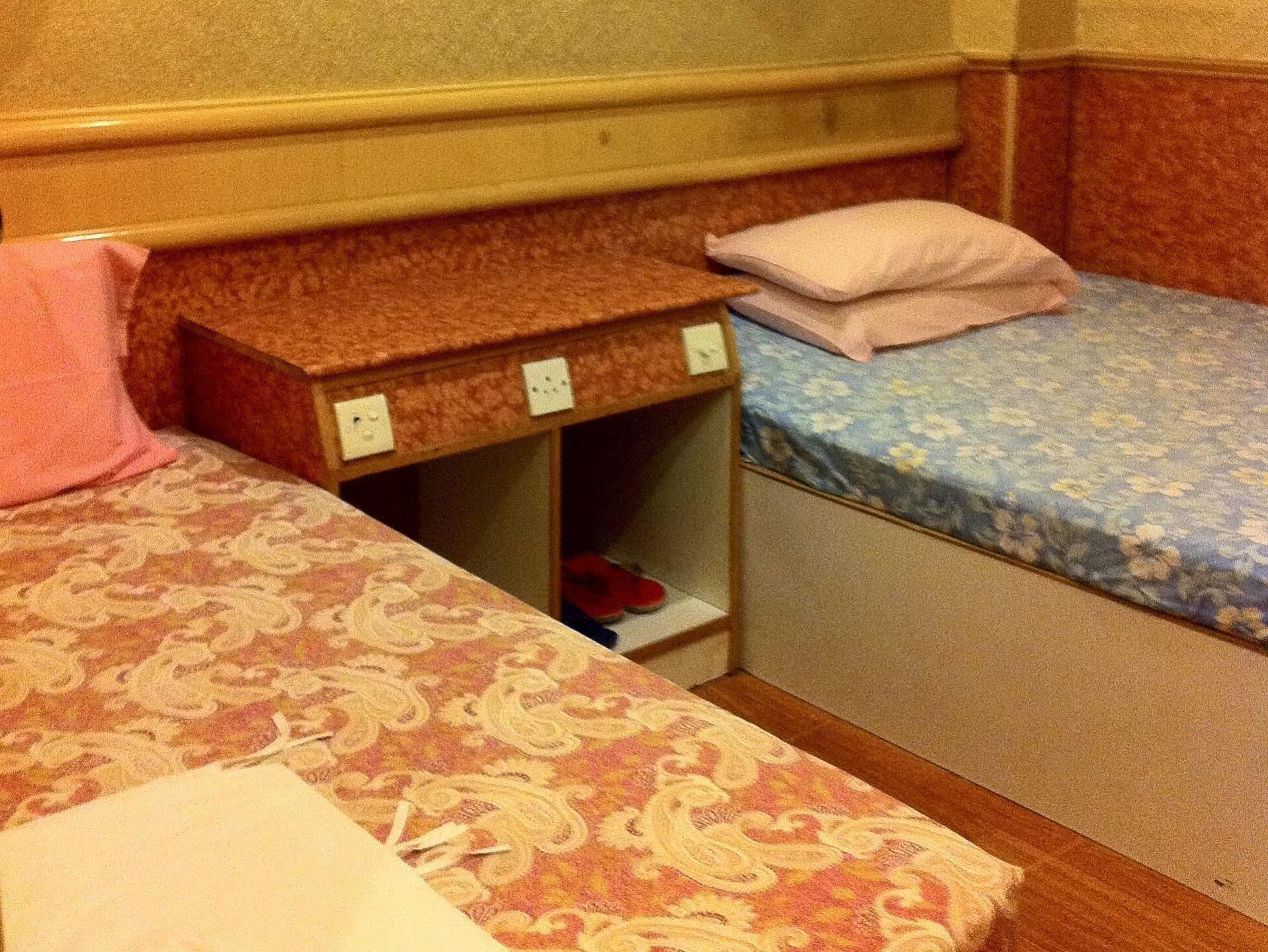 Traveller Friendship Hostel Hong Kong Exterior photo
